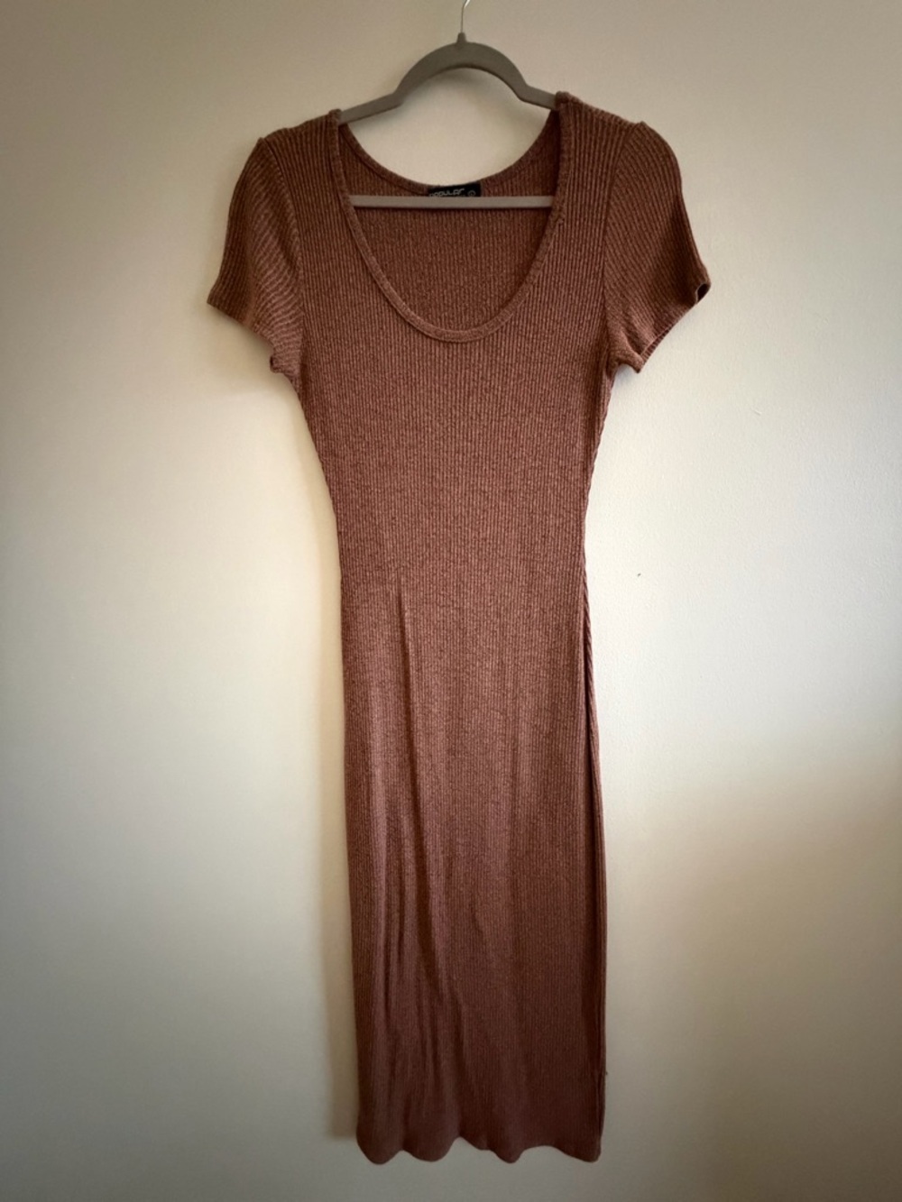 Ribbed Scoop Neck Brown Midi Dress